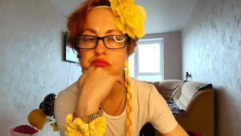 Snapshot of lioraweiss chatting on May 13, 2026, 9:06 am Liora Weiss online show from May 13, 2026, 9:06 am