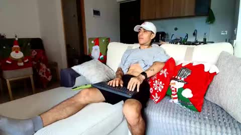 Lior Vante online show from December 19, 2025, 5:53 pm