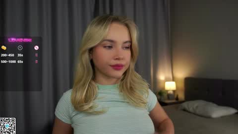 Snapshot of lipswithsmileonthem chatting on January 12, 2025, 1:11 am Amelia online show from January 12, 2025, 1:11 am