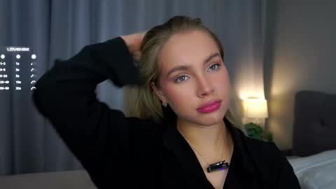 Snapshot of lipswithsmileonthem chatting on March 6, 2025, 1:05 am Amelia online show from March 6, 2025, 1:05 am