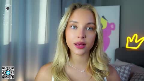 Snapshot of lipswithsmileonthem chatting on October 2, 2025, 1:12 am Amelia online show from October 2, 2025, 1:12 am