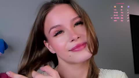 Snapshot of lipswithsweetonthem chatting on September 28, 2025, 1:44 am Lina online show from September 28, 2025, 1:44 am