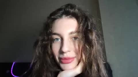 Snapshot of lipsylolly chatting on February 18, 2026, 12:01 pm lipsylolly online show from February 18, 2026, 12:01 pm