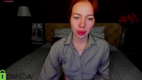 Snapshot of lirawyn chatting on September 15, 2025, 11:27 pm Katyy online show from September 15, 2025, 11:27 pm