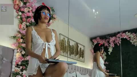 Snapshot of lis_vega_ chatting on June 24, 2026, 7:35 pm lis_vega_ online show from June 24, 2026, 7:35 pm