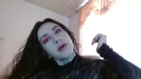 Snapshot of lisa_avila_ chatting on May 27, 2026, 1:19 pm Lisa online show from May 27, 2026, 1:19 pm