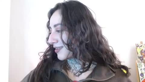 Snapshot of lisa_avila_ chatting on July 23, 2026, 5:22 pm Lisa online show from July 23, 2026, 5:22 pm