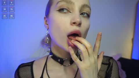 Snapshot of lisa_babymetal chatting on January 26, 2025, 12:33 pm Lisa online show from January 26, 2025, 12:33 pm