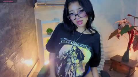 lisa dolly nyx online show from May 4, 2026, 10:39 pm