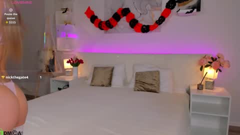 Snapshot of lisa_mccoy chatting on October 26, 2025, 1:22 am Lisa online show from October 26, 2025, 1:22 am