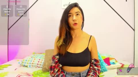 Snapshot of lisa_white_ chatting on November 22, 2025, 4:11 am lisa white online show from November 22, 2025, 4:11 am