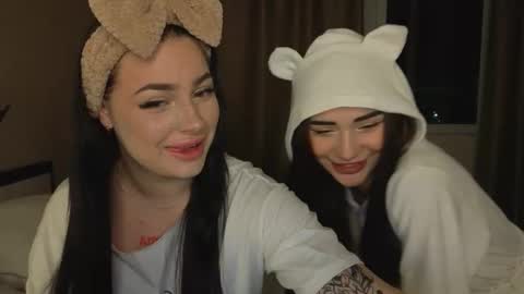 Lisa and Den online show from September 21, 2025, 3:35 pm