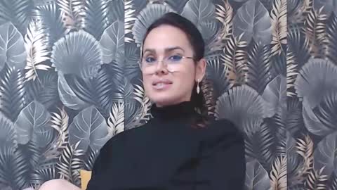 Snapshot of lisagrand chatting on November 2, 2025, 5:37 pm Lisa Grand online show from November 2, 2025, 5:37 pm