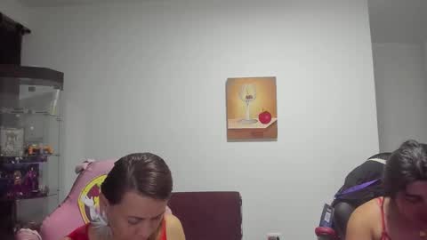 lisahamilton7245 online show from September 15, 2025, 2:11 am