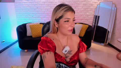 LISA MONROE online show from December 30, 2024, 8:15 pm