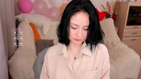 Snapshot of lisamooore chatting on April 22, 2026, 6:53 pm Lisa Moore online show from April 22, 2026, 6:53 pm