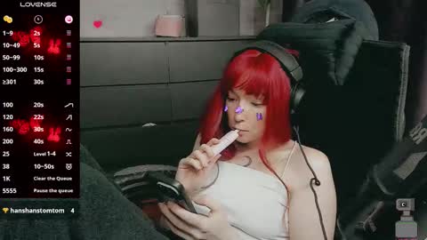 lisamoth online show from October 5, 2025, 9:13 pm