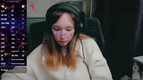 lisamoth online show from October 30, 2025, 9:15 pm