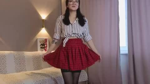 Snapshot of lisandrazieba chatting on April 3, 2026, 6:11 am Kira online show from April 3, 2026, 6:11 am