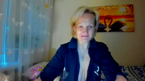 Lisasimsxs online show from June 5, 2026, 1:34 am