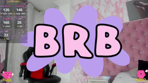 lisawalker_ online show from December 4, 2024, 6:06 pm