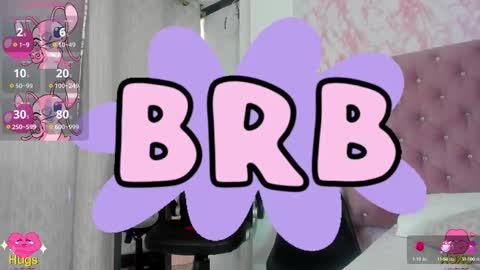 lisawalker_ online show from February 11, 2025, 6:44 pm