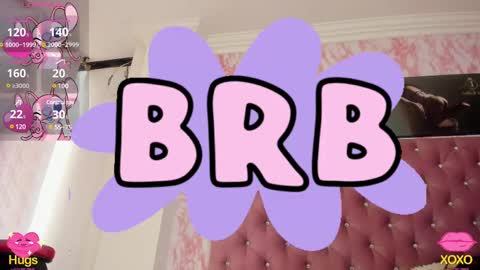 lisawalker_ online show from February 22, 2025, 5:57 pm