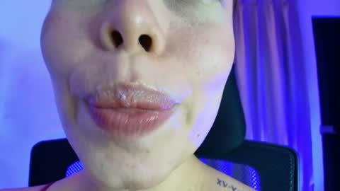 Snapshot of lisbet_21x chatting on June 11, 2026, 12:32 am Lisbet online show from June 11, 2026, 12:32 am