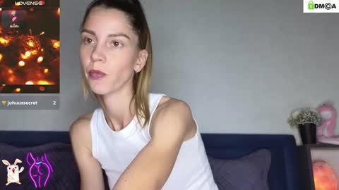 Kris Maks online show from September 8, 2025, 3:44 pm