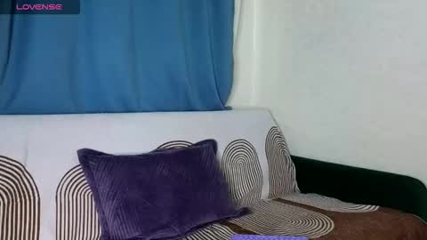 Kris Maks online show from October 11, 2025, 5:17 am