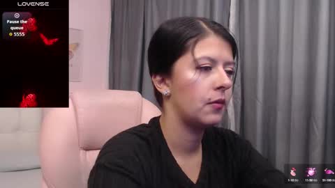 Snapshot of liss_black chatting on September 30, 2025, 3:33 am Andrea online show from September 30, 2025, 3:33 am