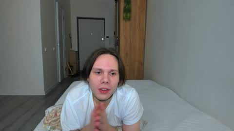 Snapshot of lissa_alfie chatting on December 6, 2024, 6:39 pm Alfie online show from December 6, 2024, 6:39 pm