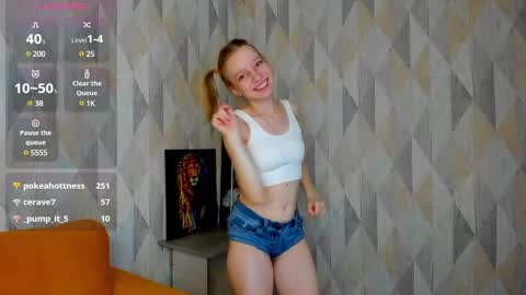 Snapshot of lissa_kitsune chatting on January 19, 2025, 10:50 am Lissa online show from January 19, 2025, 10:50 am