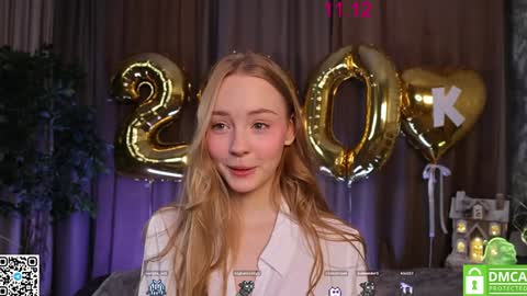 Snapshot of lissa_meooow chatting on December 12, 2024, 3:32 am your Liza again. Next stream Dec. 1 at 2 or 3 GMT online show from December 12, 2024, 3:32 am