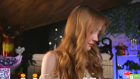 Snapshot of lissa_meooow chatting on November 2, 2025, 5:43 am your Liza again. Next stream Dec. 1 at 2 or 3 GMT online show from November 2, 2025, 5:43 am