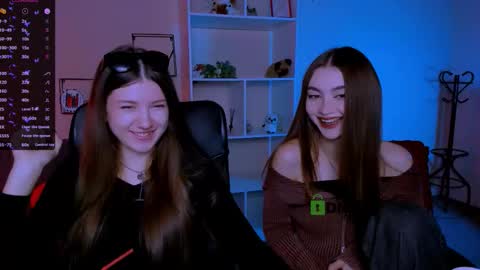 lissa_night online show from October 12, 2025, 8:35 am