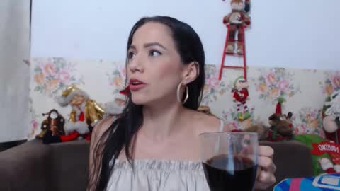 Snapshot of lissabear chatting on December 19, 2024, 3:41 pm Sara Lucia online show from December 19, 2024, 3:41 pm