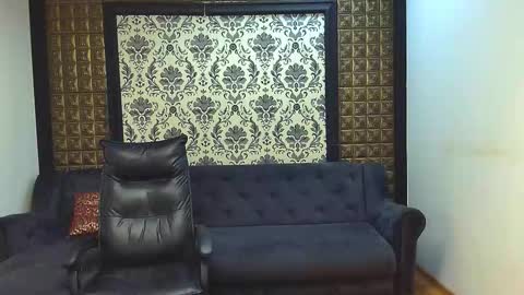 Lisa online show from November 7, 2025, 8:09 pm