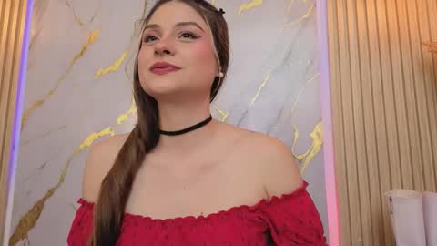 LISSA DUPONT online show from November 18, 2025, 8:02 pm