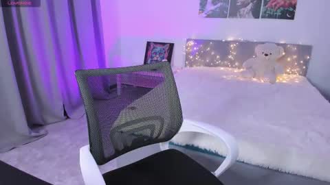 lissameoww online show from September 23, 2025, 2:03 am