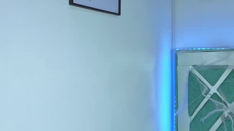 Lissa online show from November 2, 2025, 7:44 am