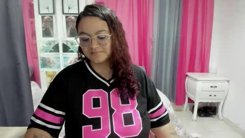 lissa online show from December 17, 2025, 9:54 pm