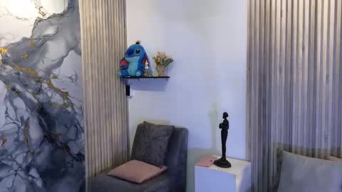 ss  online show from September 23, 2025, 8:12 pm