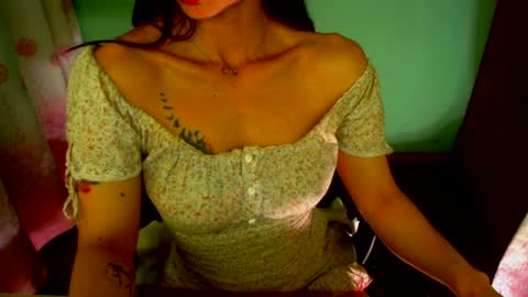 Snapshot of lisstaylor chatting on January 3, 2025, 12:30 pm Liss online show from January 3, 2025, 12:30 pm