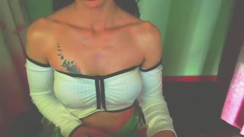 Snapshot of lisstaylor chatting on February 18, 2025, 2:49 pm Liss online show from February 18, 2025, 2:49 pm