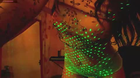 Liss online show from November 5, 2025, 3:39 am