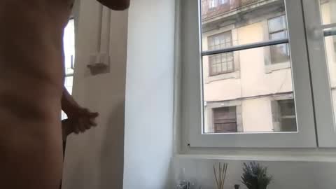 litlelover online show from November 7, 2025, 3:56 pm