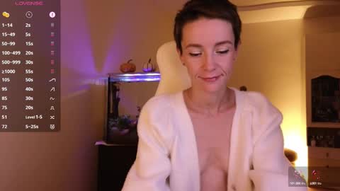 Alisa online show from September 14, 2025, 8:19 pm