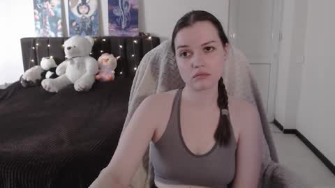 little__flowers online show from October 22, 2025, 7:30 am