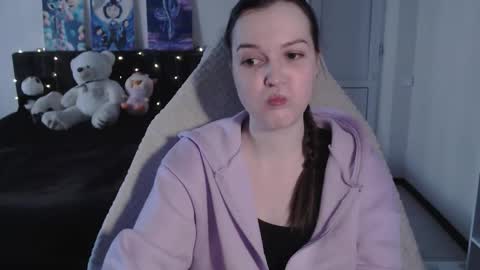 little__flowers online show from January 19, 2026, 10:30 am